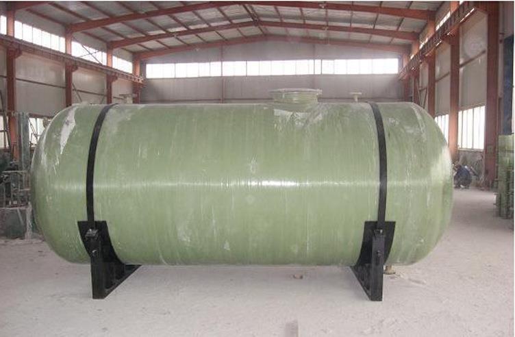 選擇玻璃鋼儲(chǔ)罐的幾個(gè)重要標(biāo)準(zhǔn) 選擇玻璃鋼儲(chǔ)罐的幾個(gè)重要標(biāo)準(zhǔn)