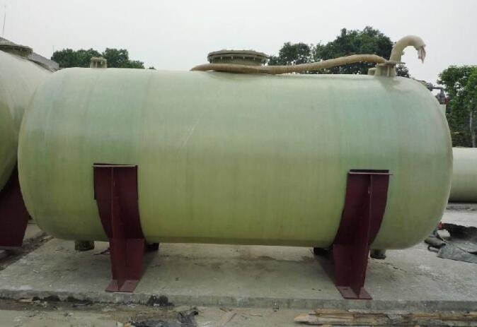 只有正確的選對(duì)了參數(shù)才能選擇適合自己的玻璃鋼儲(chǔ)罐